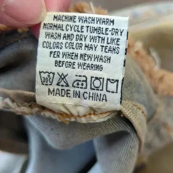 Beautiful  detailed Jeans - Picture 9 of 9